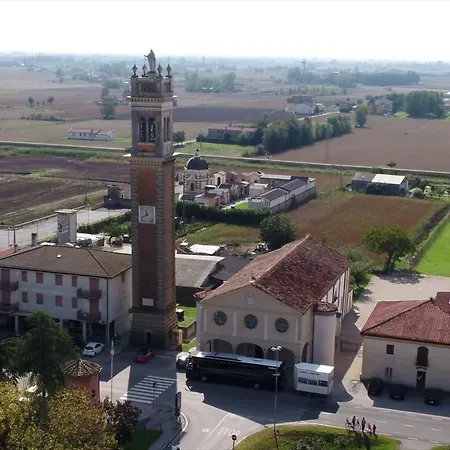 La Corte * Correzzola