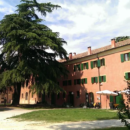 La Corte Correzzola