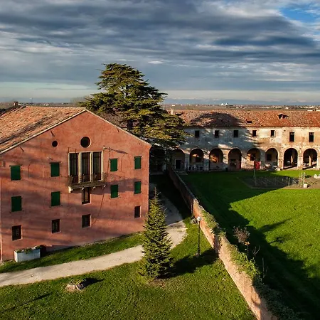 Szálloda La Corte Correzzola