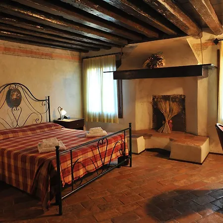 La Corte * Correzzola